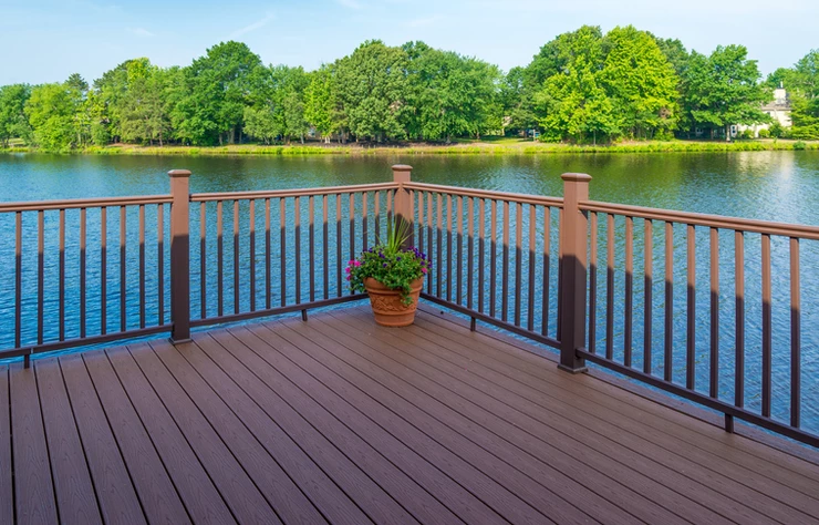 Summer Deck Maintenance Tips