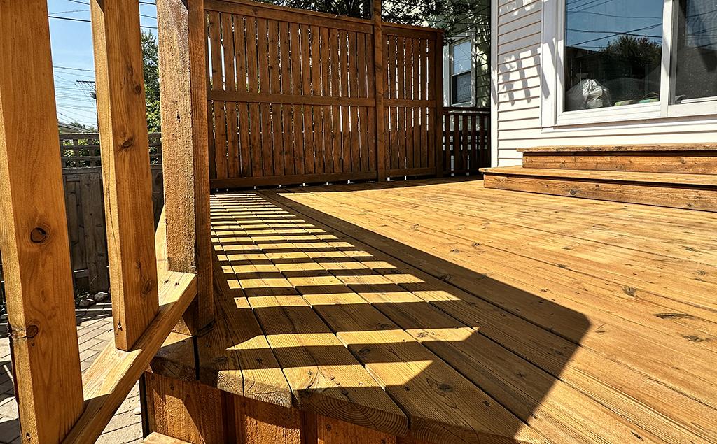 bright deck color